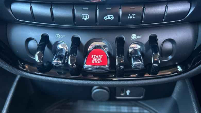 MINI Clubman 1.5 Cooper Classic 6dr Petrol Estate